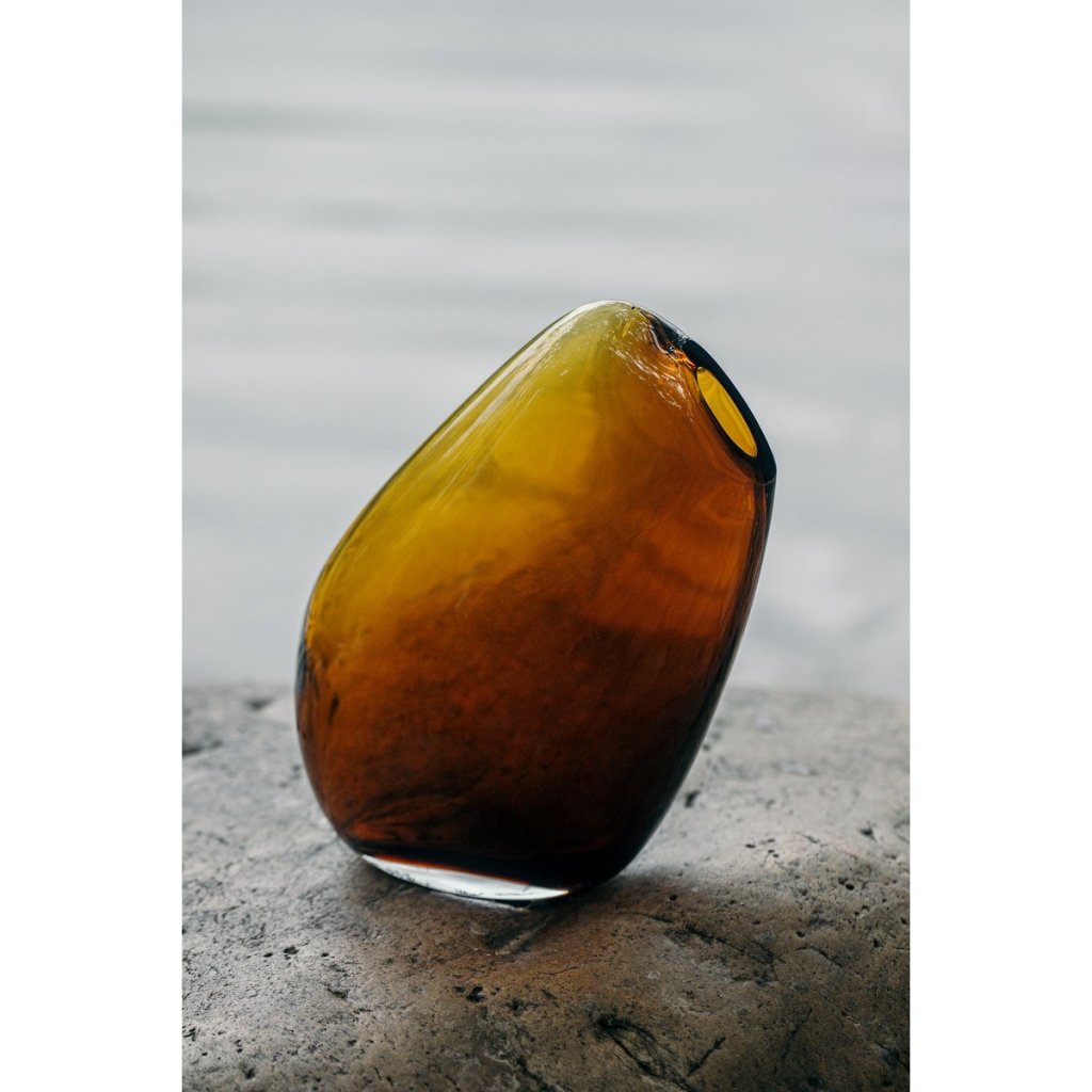 Hoge moderne vaas amber - mrshomeandgarden