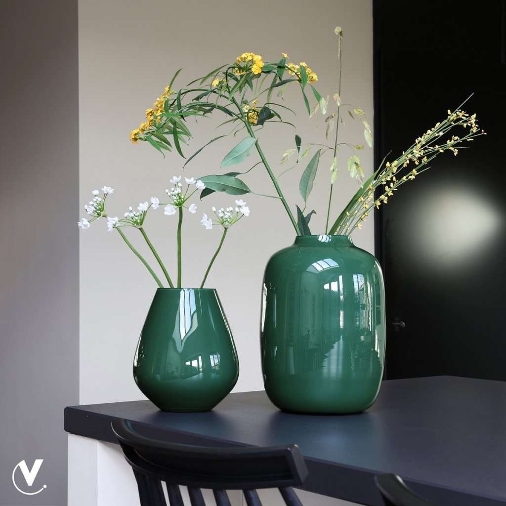 Artic bright green vaas Vase the World - mrshomeandgarden