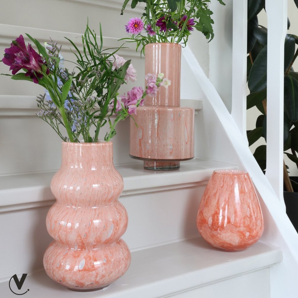 Pink vaas Vase the World - mrshomeandgarden