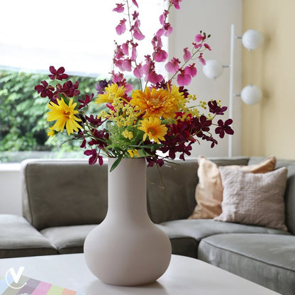 Vaas Seim matte ivory Vase the World - mrshomeandgarden