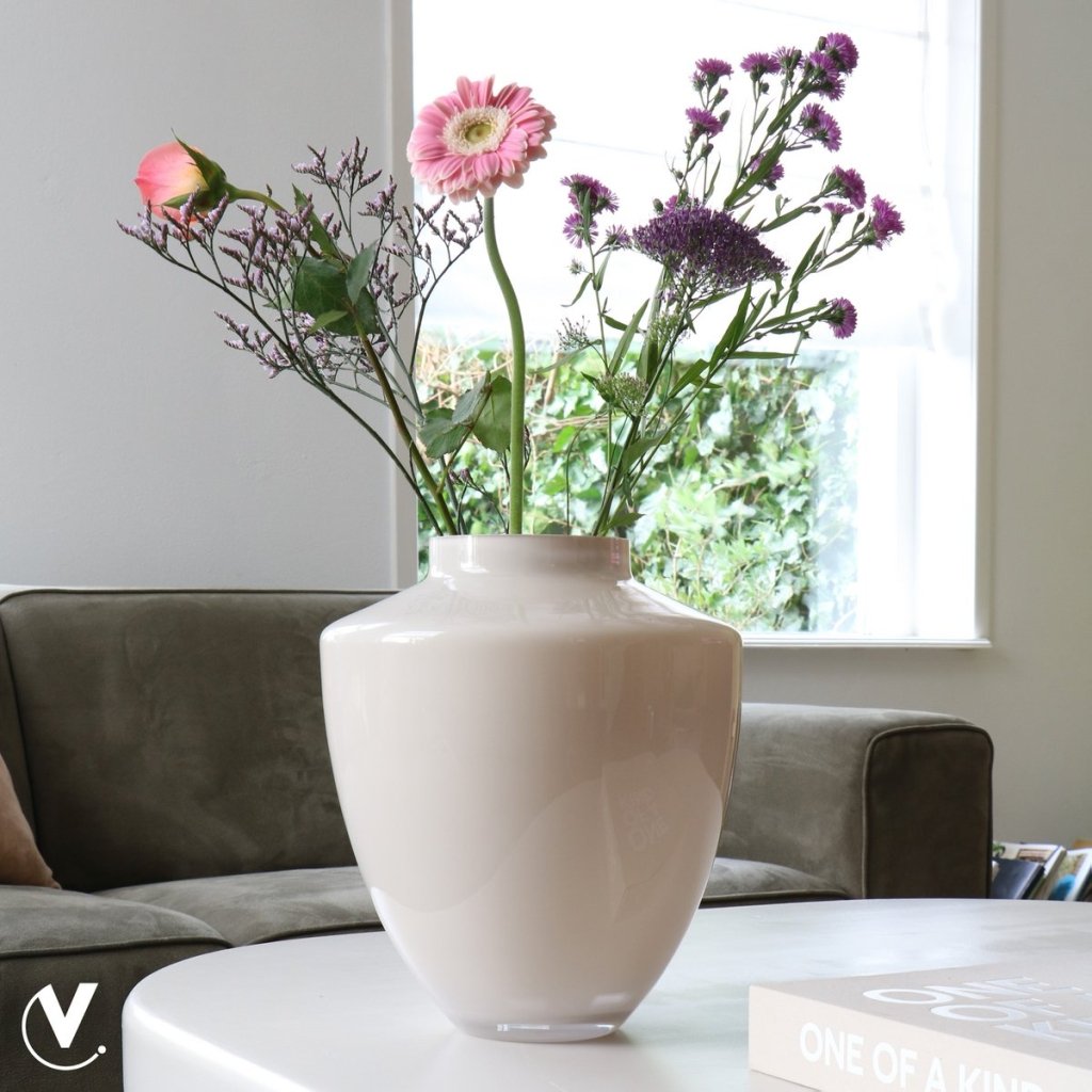 Vaas Tugela ivory Vase the World - mrshomeandgarden